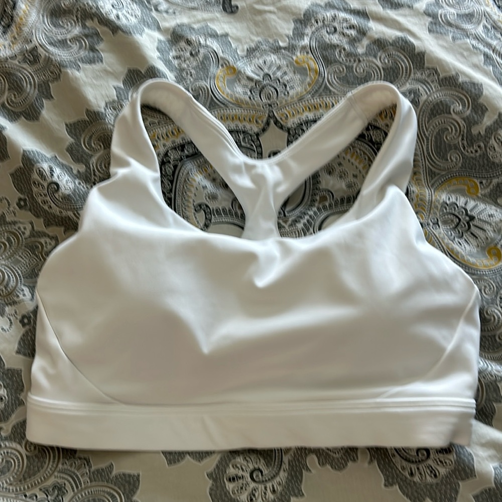 Athleta Ultimate Sports bra size medium A-C cup